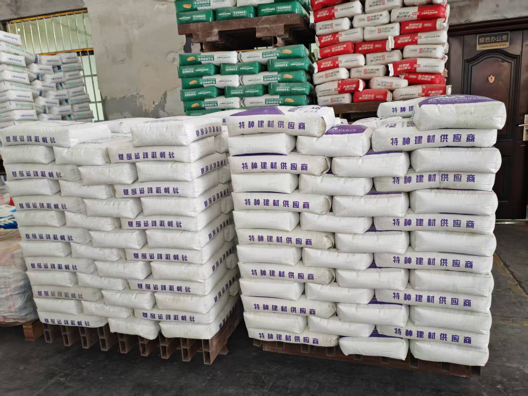 月湖拱顶带模注浆料